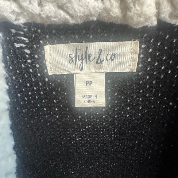 Style & Co. Black cardigan with Cream Lining - Picture 5 of 9